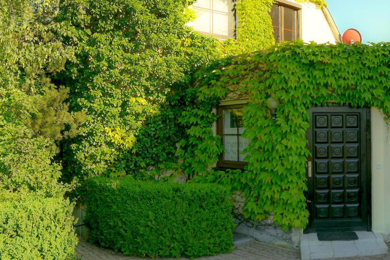 Biburg86420 Apartment Exterior photo
