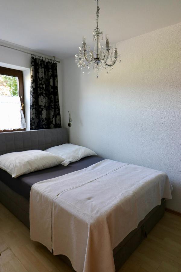 Biburg86420 Apartment Exterior photo